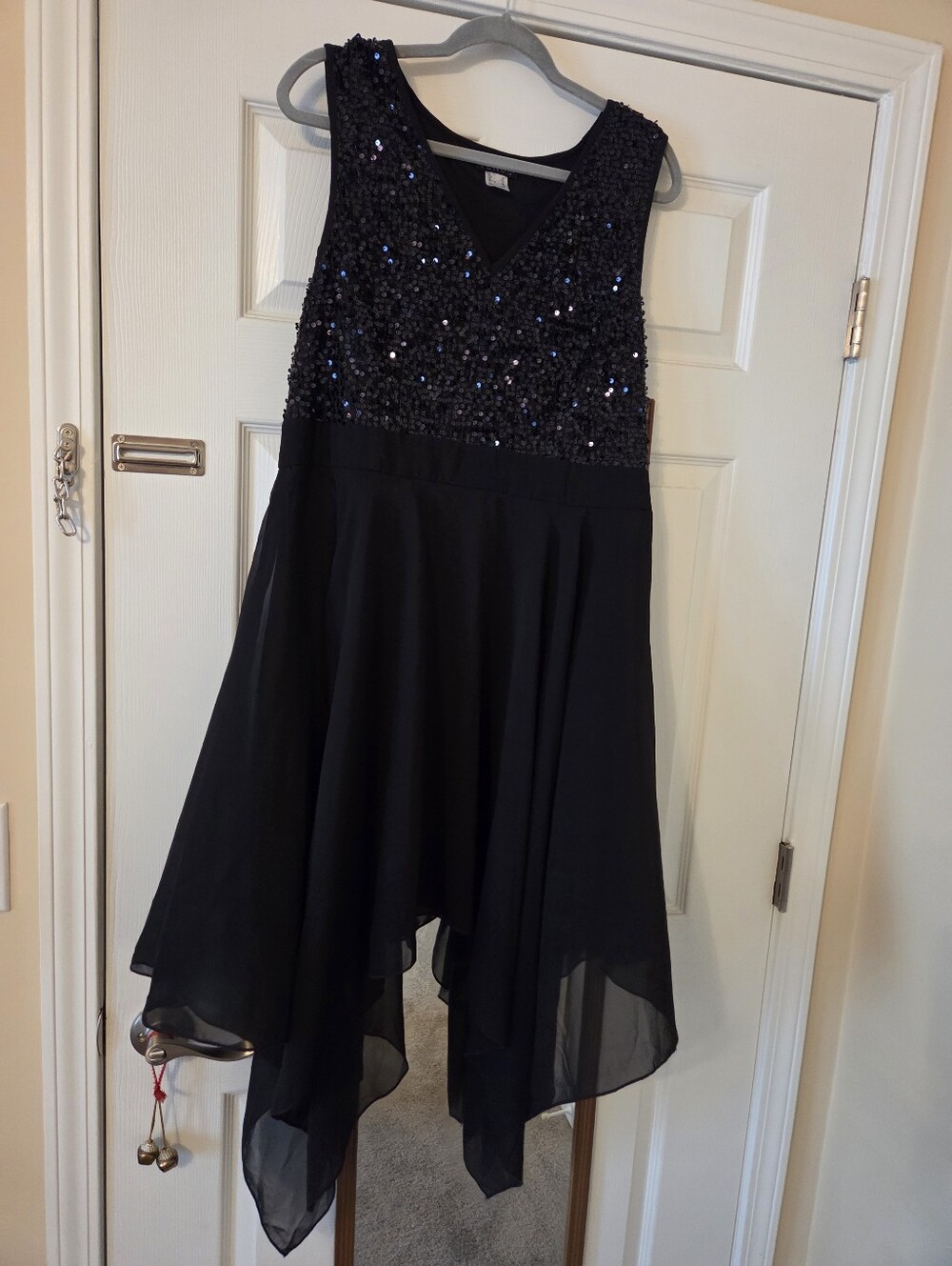 Venus Bundle Of 2 Cocktail Dresses - Picture 3 of 13